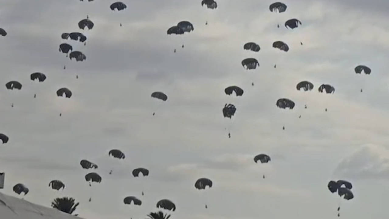 Gazze'ye havadan yardım bırakma operasyonları askıya alındı