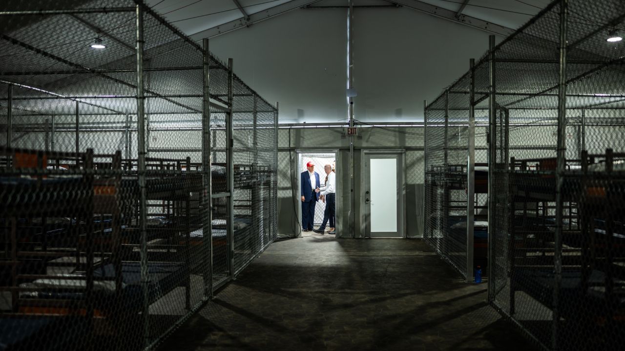 Trump'ın açtığı cezaevinde göçmenler insanlık dışı koşullarda tutuluyor