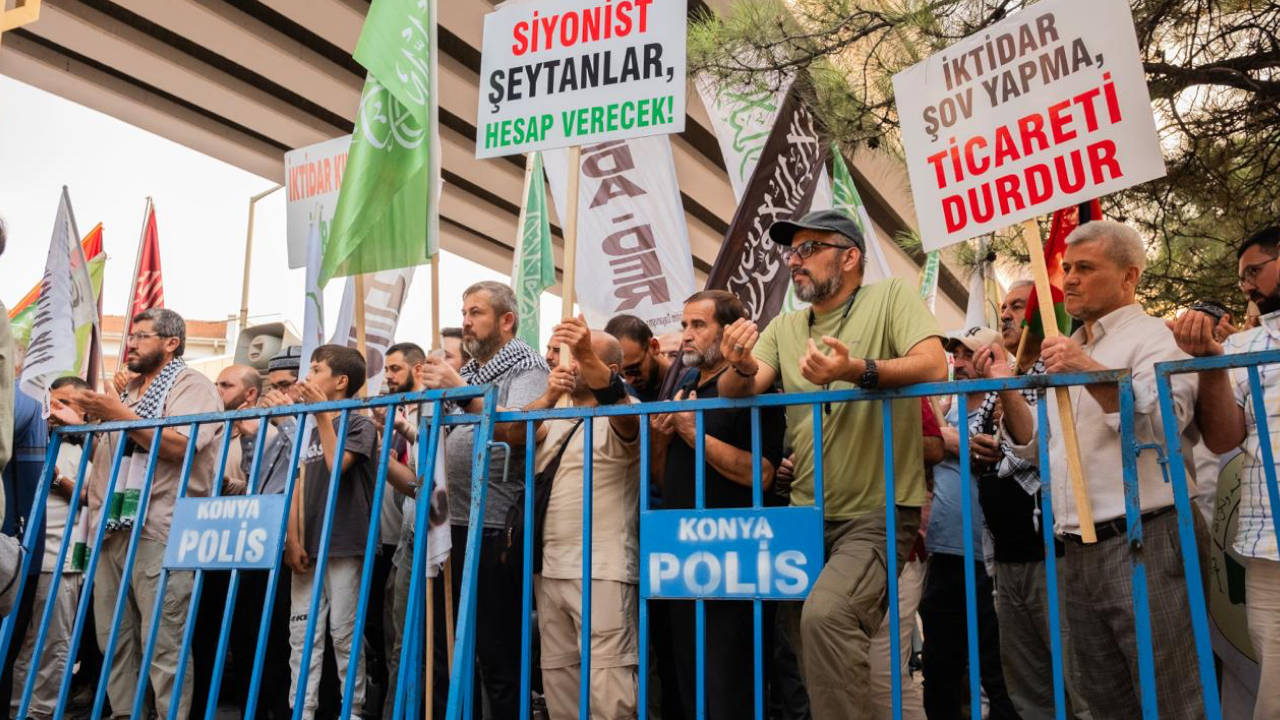 Konya'da AK Parti binası önünde planlanan Filistin eylemine polis izin vermedi