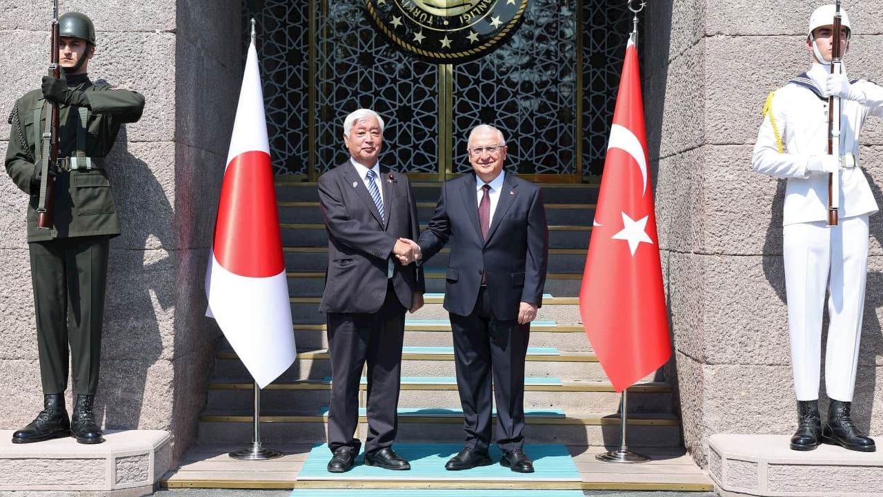 Japon Savunma Bakanı Türk savunma sanayii için Ankara'da