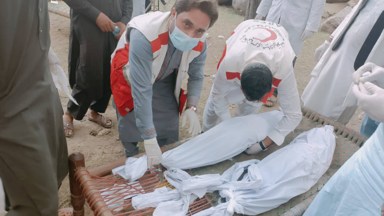 Afganistan'daki depremde can kaybı 2205'e yükseldi