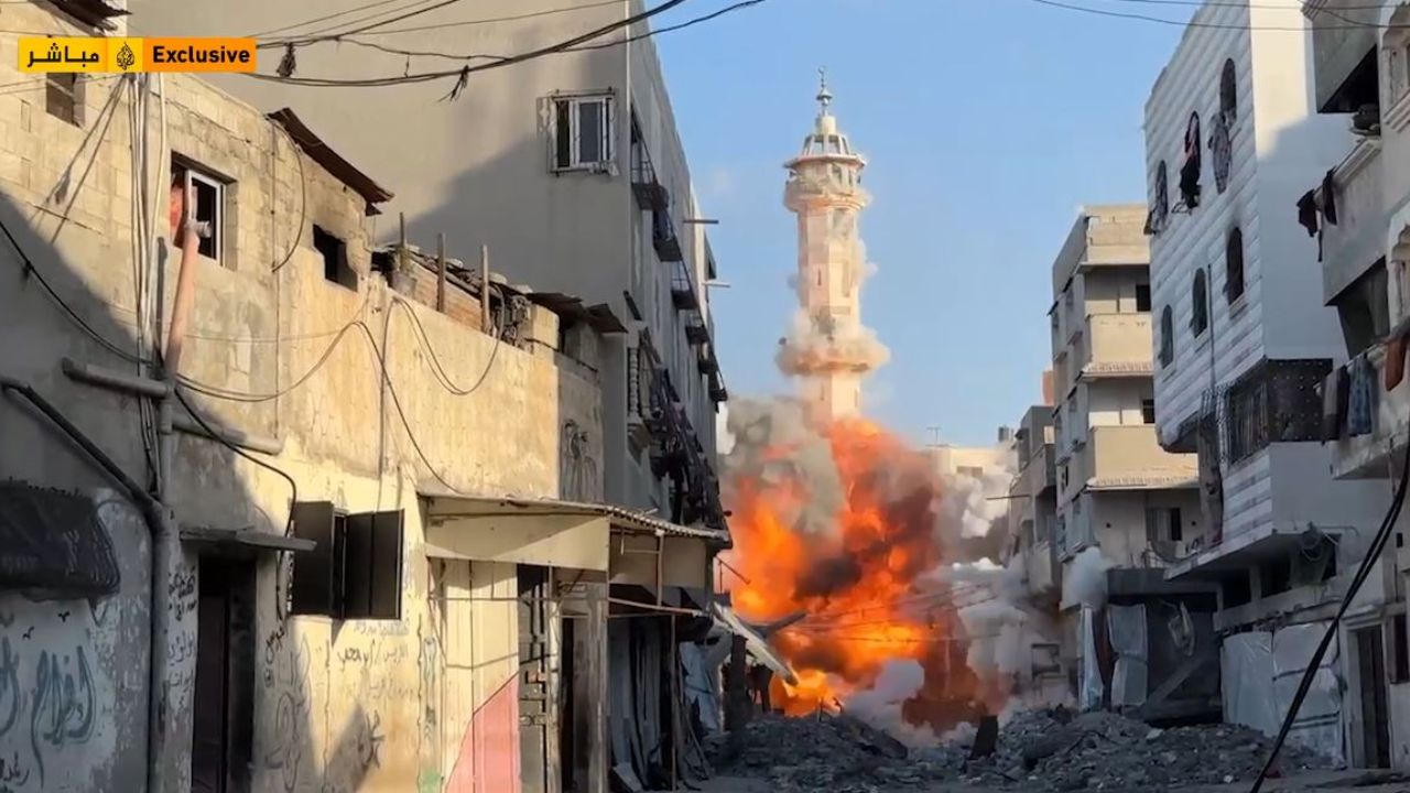 İsrail Gazze'de 8 asırlık camiyi yıktı