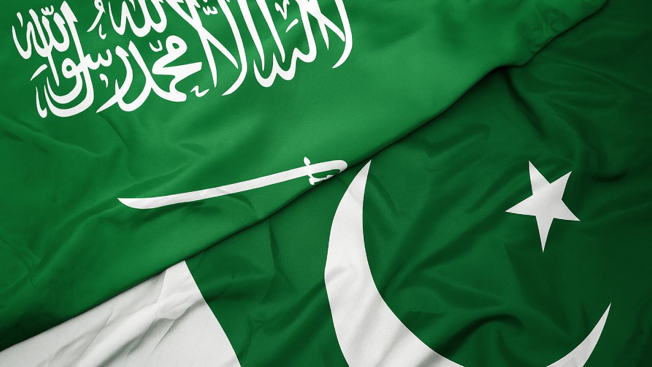 Pakistan nükleer gücünü Suudi Arabistan'ın kullanımına sunacak