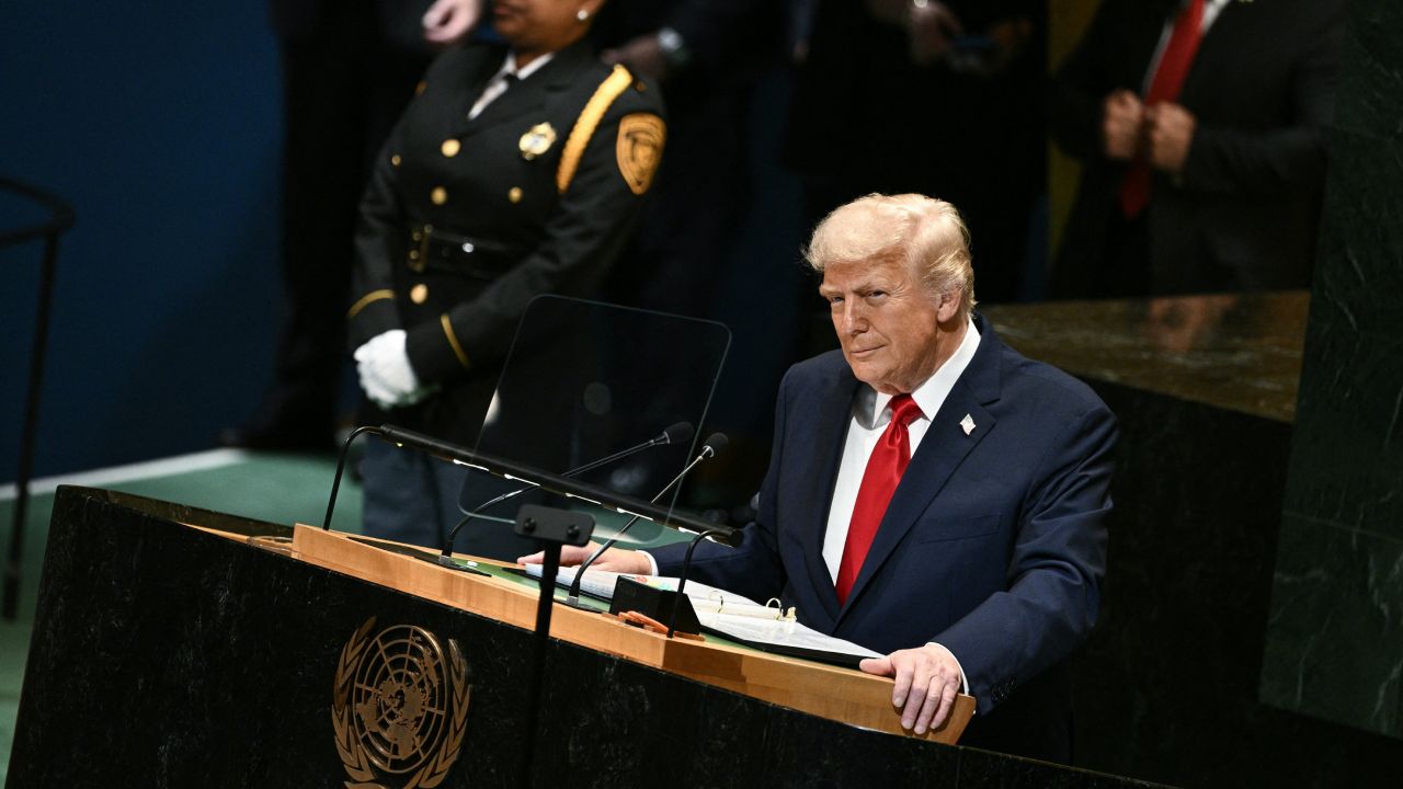 Trump: NATO hava sahasına giren Rus uçakları düşürülmeli