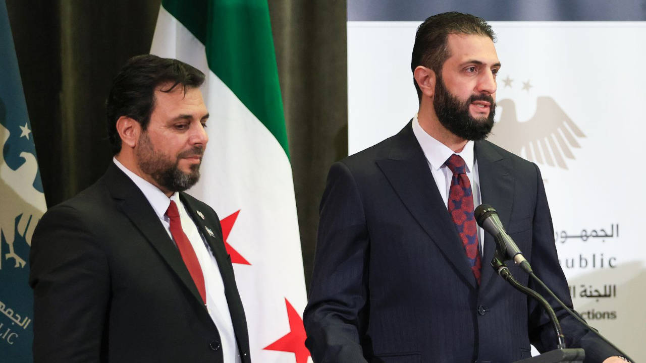 Ahmed Şara:  Suriyeliler savaştan seçimlere geçişin gururunu yaşıyor