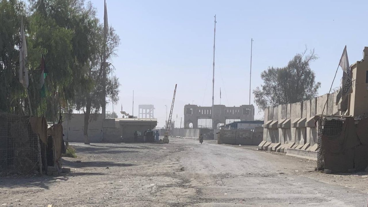 Pakistan ordusu Afganistan'ı bombaladı, 15 sivili katletti