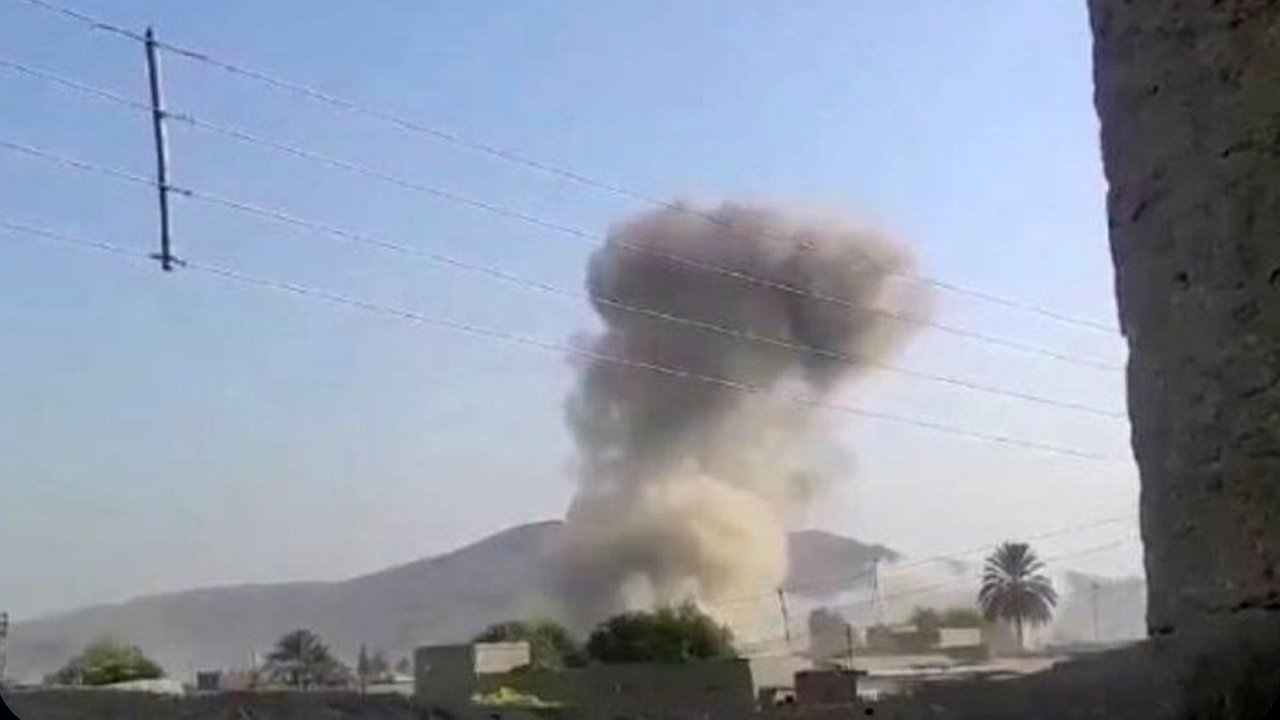 Veziristan'da Pakistan ordusuna bombalı araç saldırısı