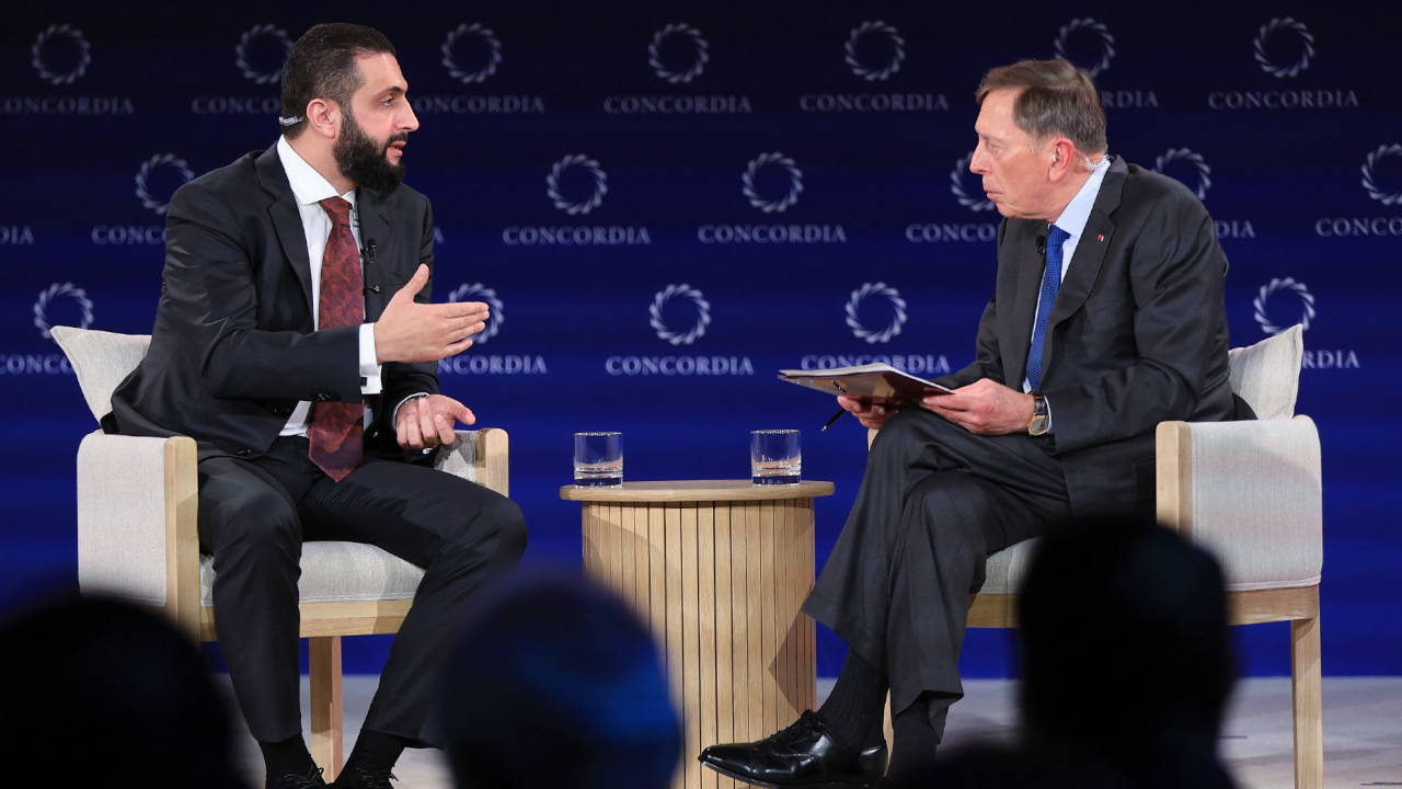 Eski CIA Şefi Petraeus'tan Suriye açıklaması