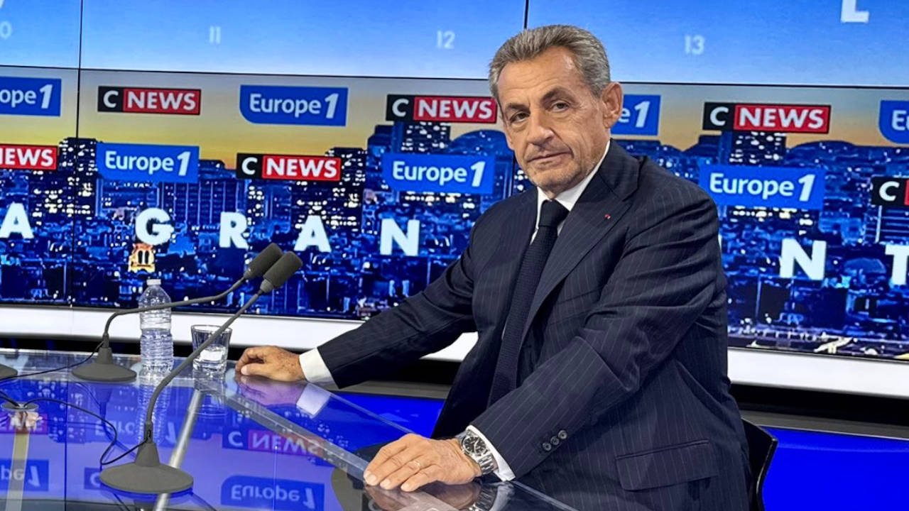 Fransa eski Cumhurbaşkanı Nicolas Sarkozy cezaevine gönderildi