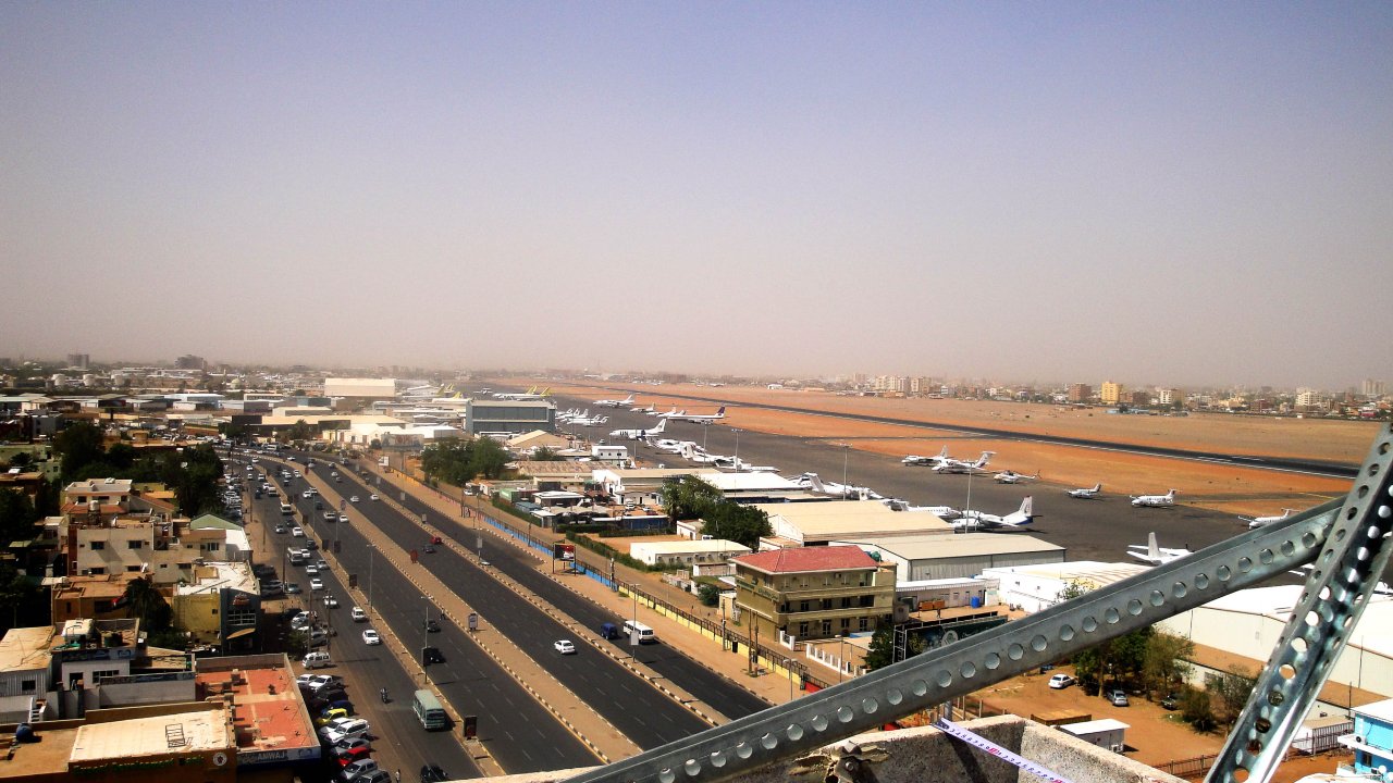 Sudan'ın başkenti Hartum'a yönelik drone saldırıları sürüyor