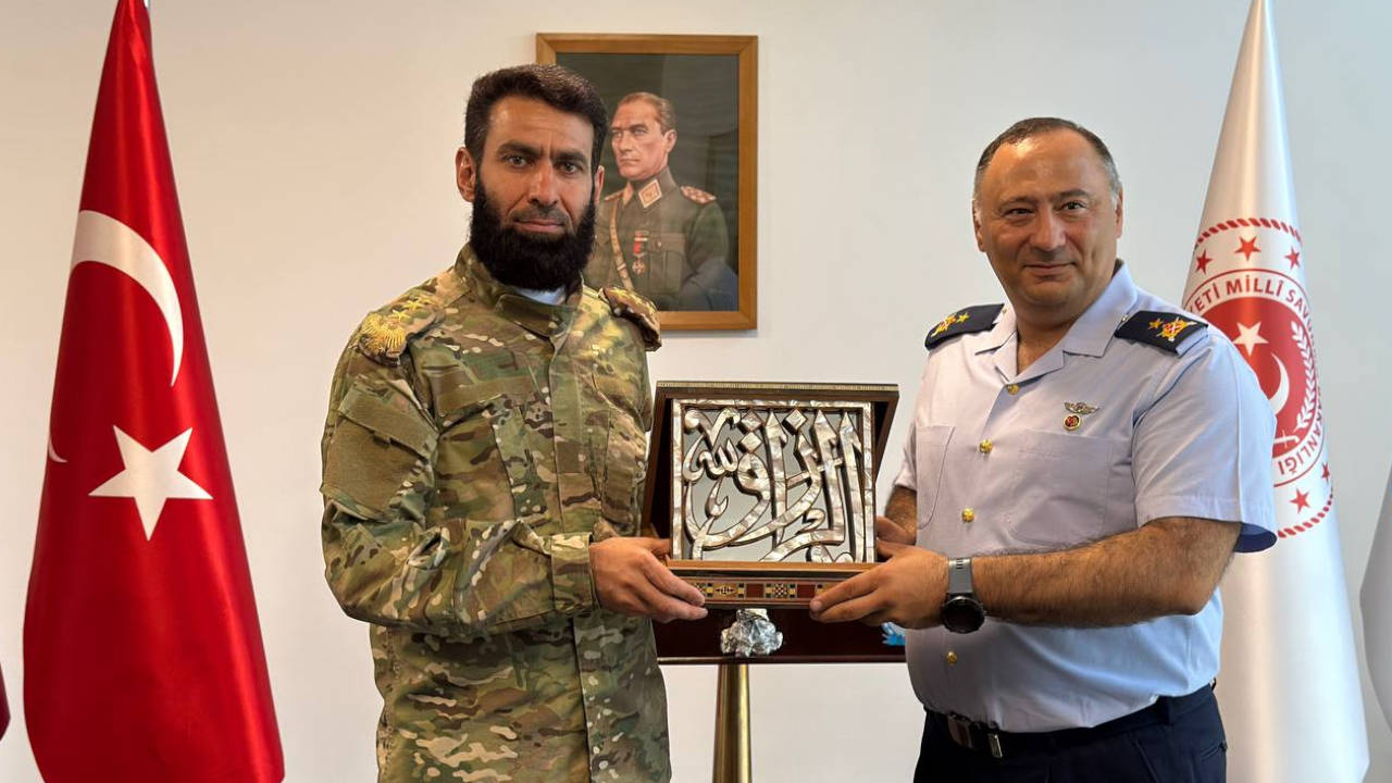 Suriye ordu güçleri ileri silah eğitimi için Türkiye ve Suudi Arabistan'a gidiyor