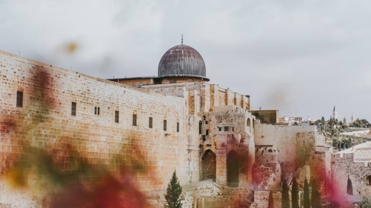 İsrail'in kazıları nedeniyle Mescid-i Aksa yıkım tehlikesiyle karşı karşıya