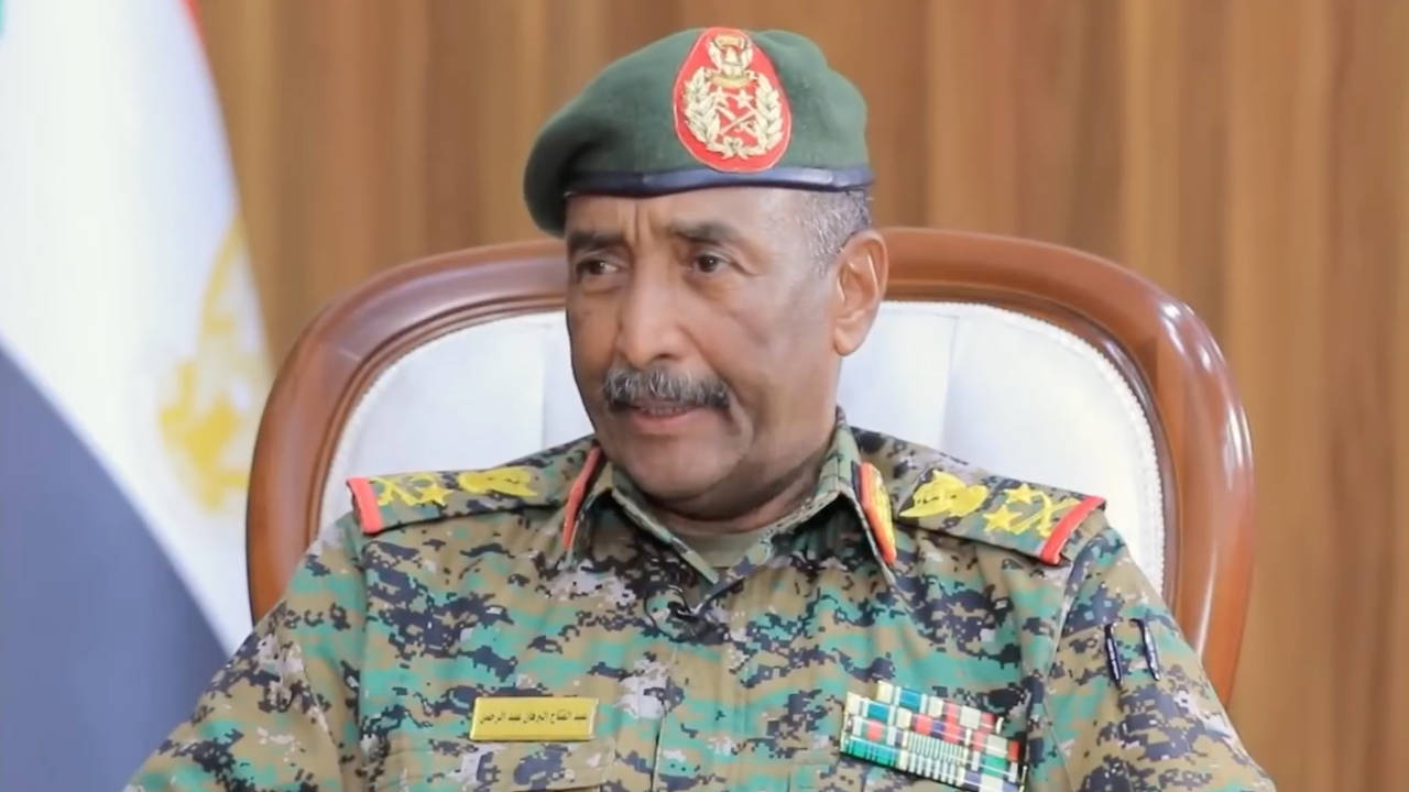 Sudan ordusu stratejik öneme sahip El Faşir kentinden çekildi