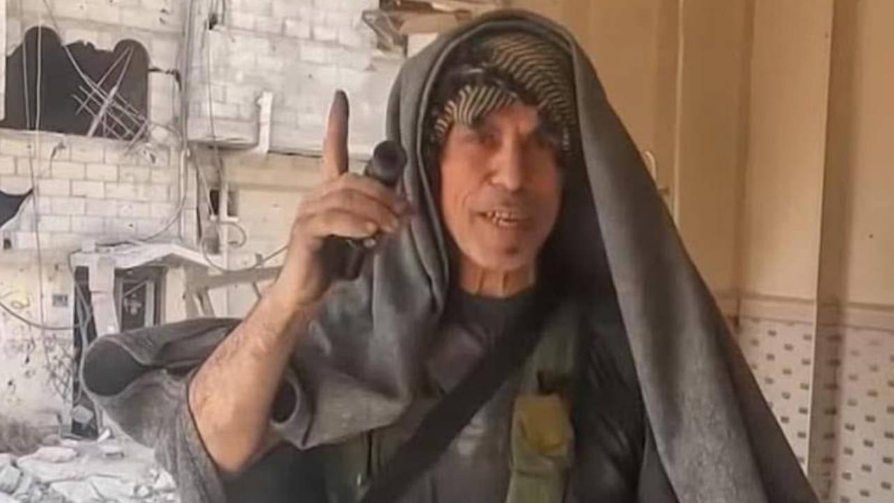 İsrail Yahya Sinvar'ın daha önce yayınlanmamış görüntülerini servis etti