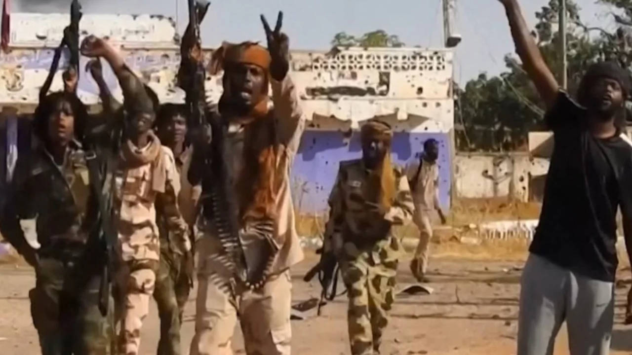 BAE, Sudan'da sokak infazları gerçekleştiren milislere SİHA tedarik ediyor