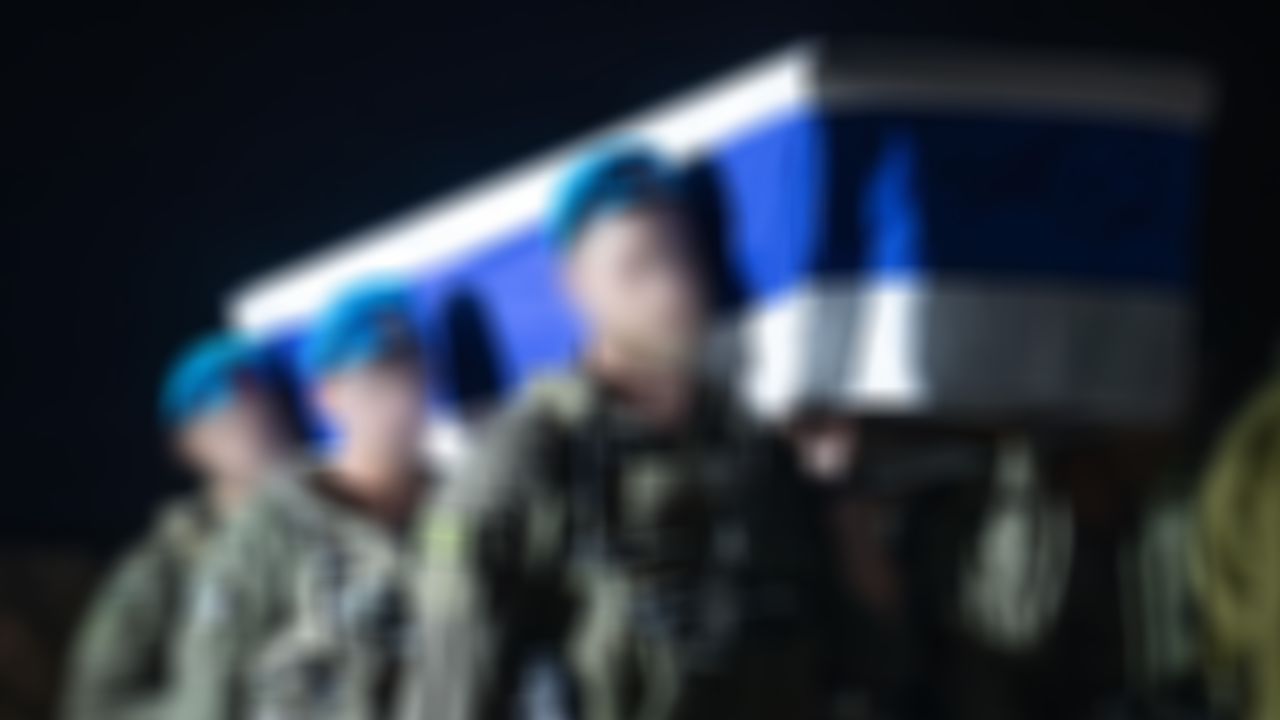 Hamas bir İsrailli rehinenin cesedini daha teslim etti