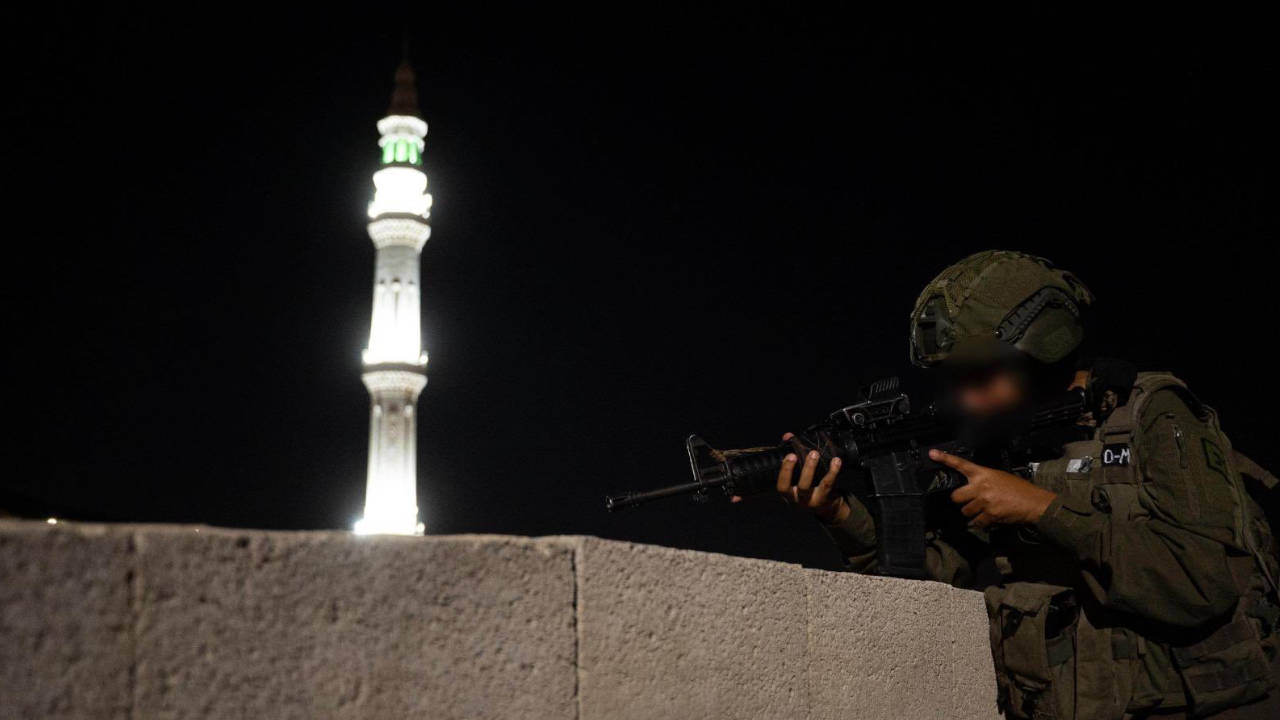 İsrail ordusu Suriye topraklarında yeni kontrol noktası kurdu, birçok kişiyi gözaltına aldı