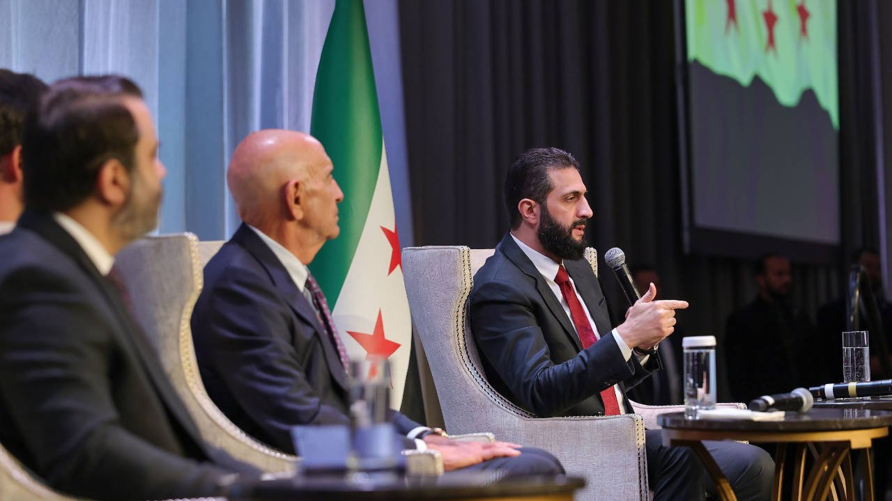 Ahmed Şara: İsrail'den 8 Aralık öncesi sınırlara dönmesini talep ediyoruz