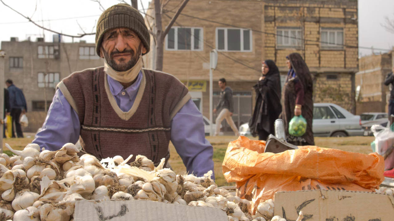 Araştırma: İran'da üniversitelilerin yüzde 92'si hayatından memnun değil