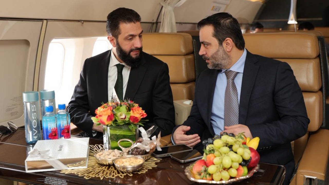 Şeybani: Suriye'de siyasi partiler olacak, 4-5 yıl içinde başkanlık seçimleri yapılacak