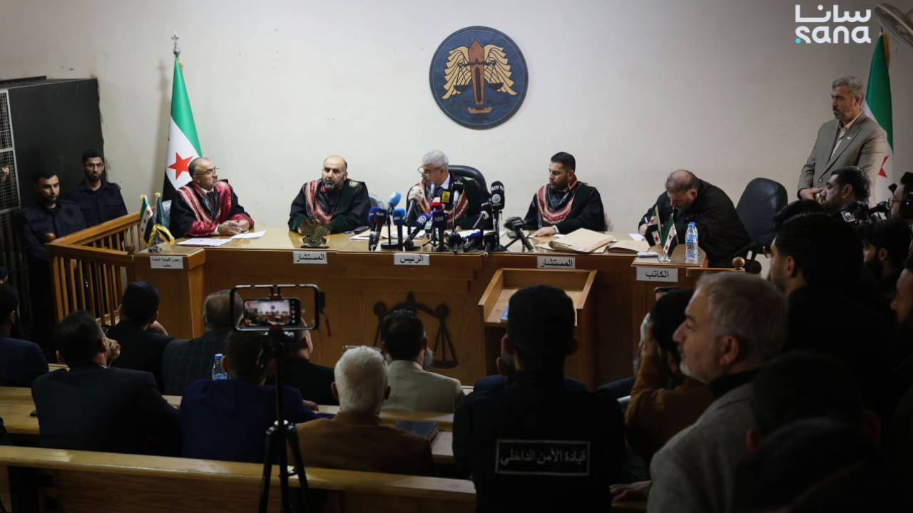 Suriye'nin kıyı vilayetlerinde yaşanan olaylarla ilgili ilk duruşma başladı