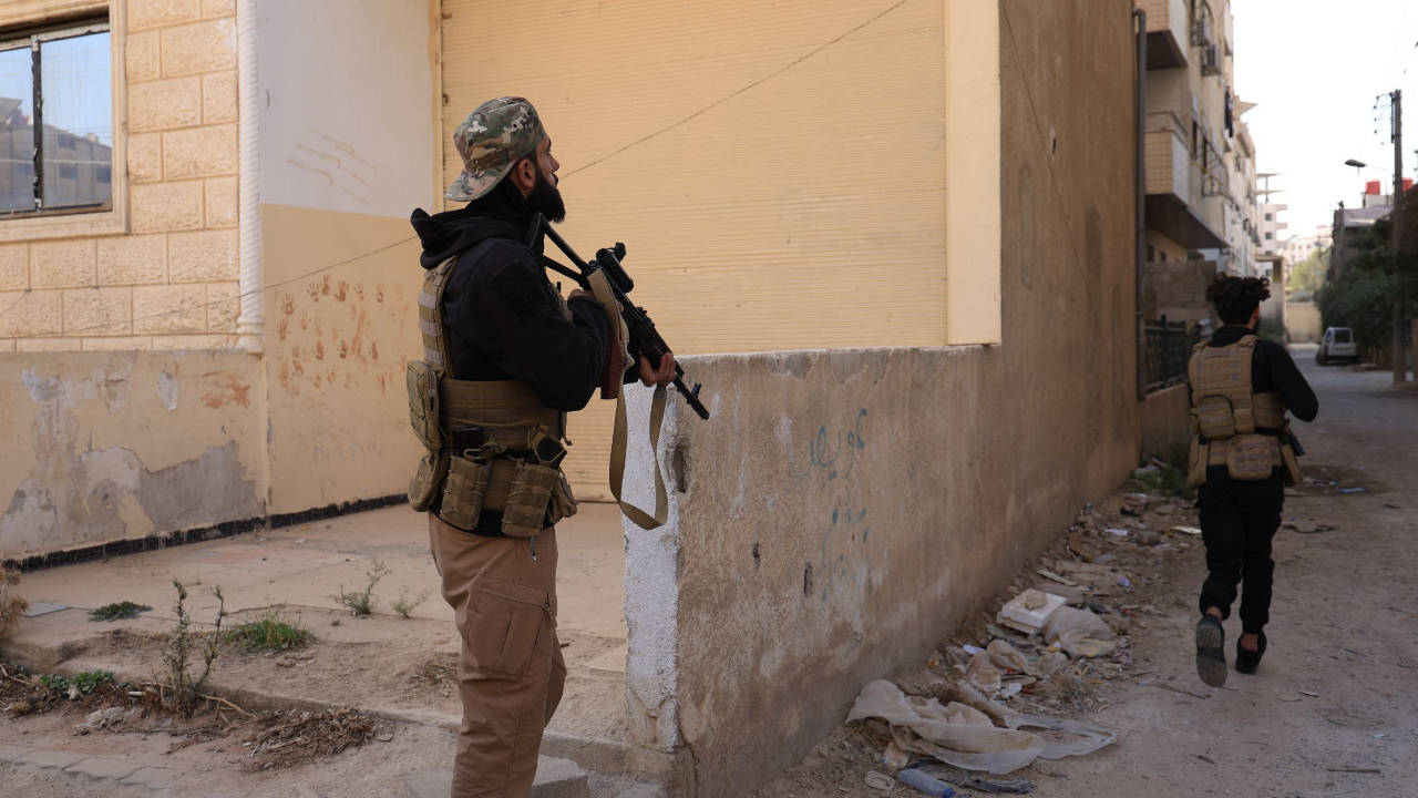 Rakka'daki SDG saldırısında Suriye ordusundan iki asker hayatını kaybetti