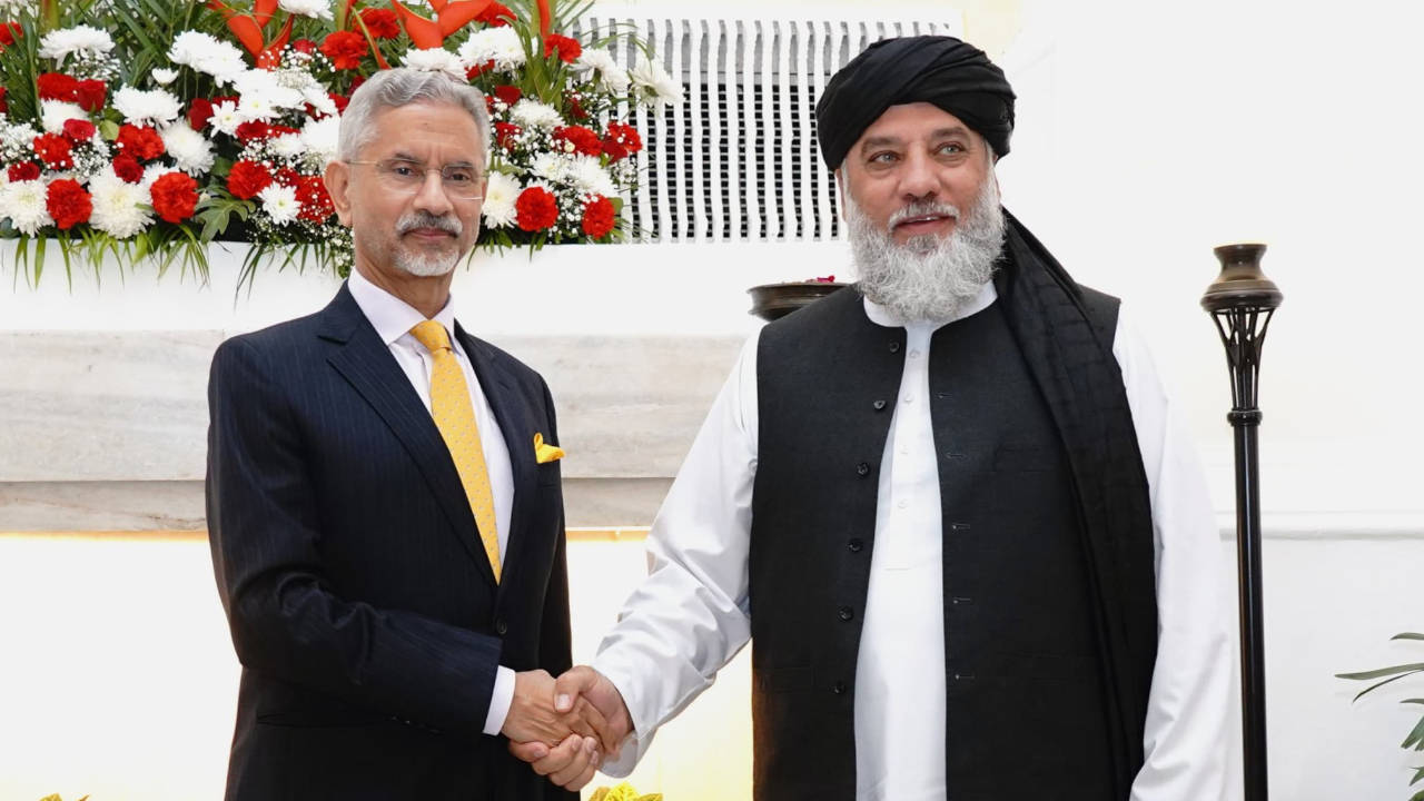 Afganistan ile Hindistan ticari ilişkilerini genişletiyor