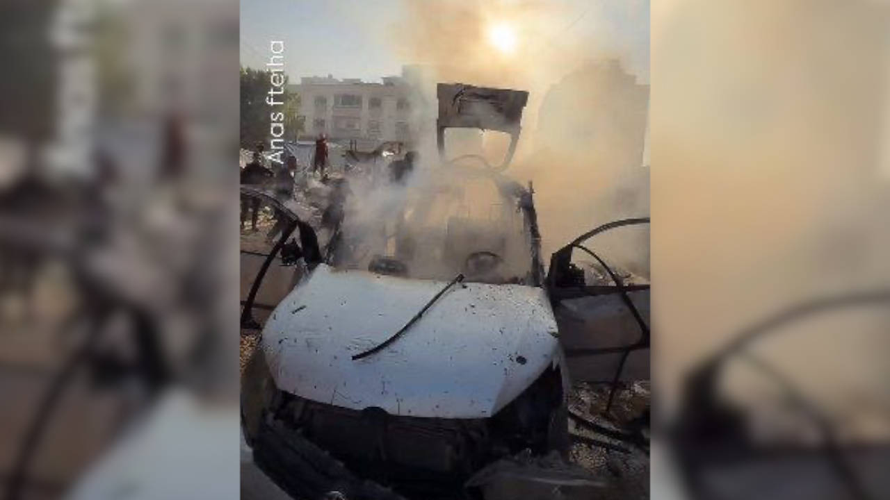 "İsrail Gazze kentinde bir Kassam komutanını hedef aldı"