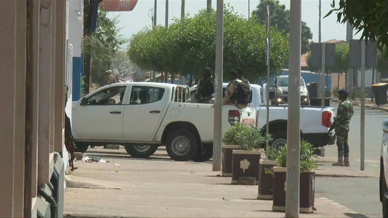 Bir Batı Afrika ülkesinde daha ordu yönetime el koydu