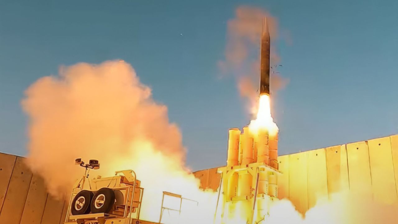 İsrail, Arrow-3 hava savunma sistemini Almanya'ya teslim etti