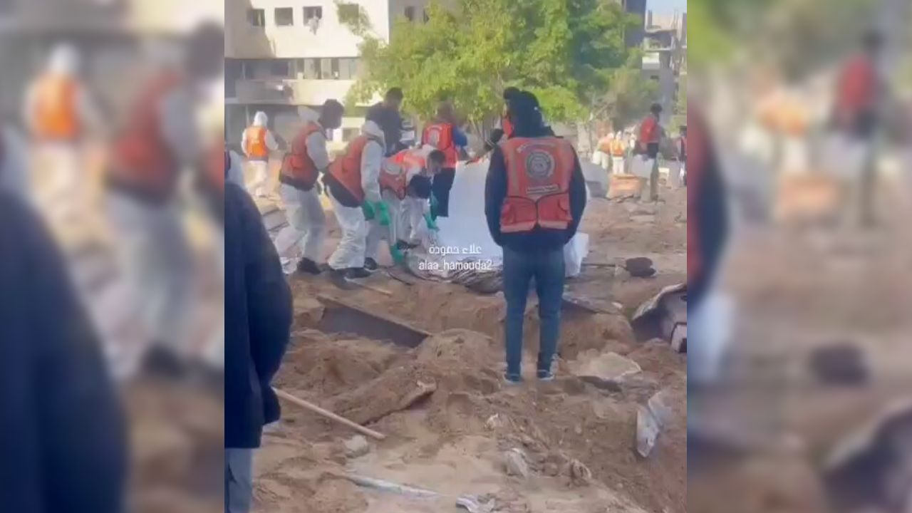 Gazze'deki Şifa Hastanesi'nde yeni bir toplu mezar bulundu