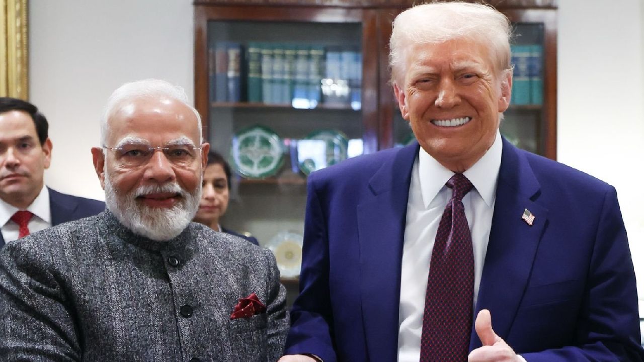 Modi ile Trump arasında 'ekonomi' görüşmesi