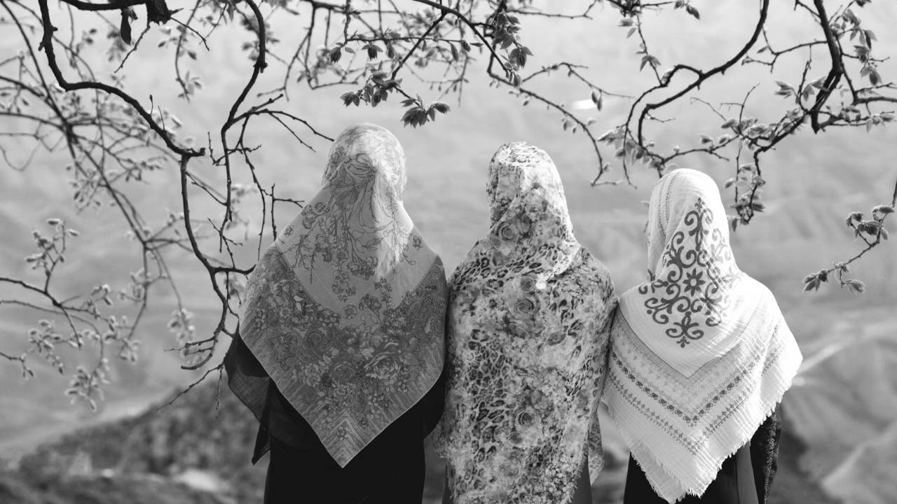 Avusturya 14 yaşından küçükler için okullarda başörtüsü yasağı ilan etti