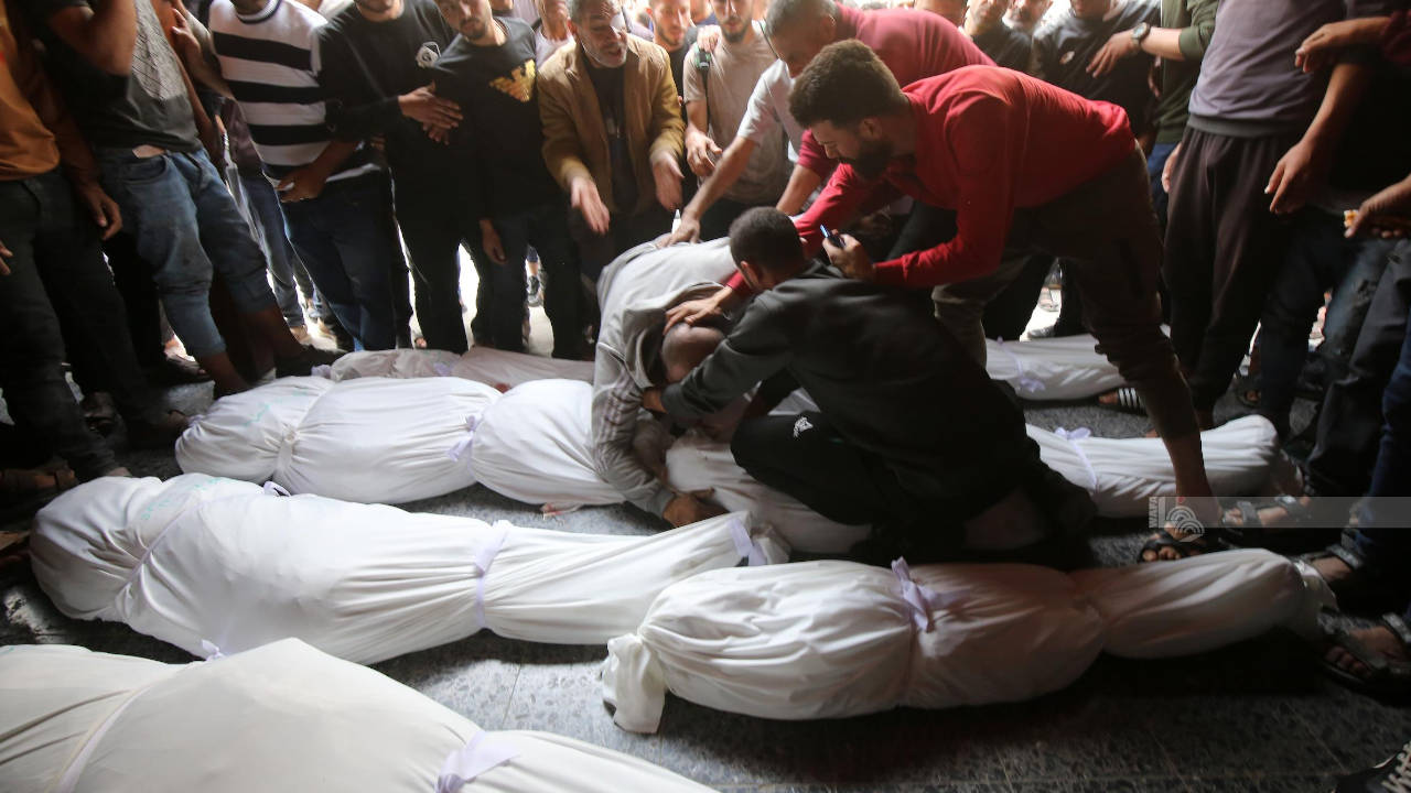 Gazze'de çocuklar donarak ölürken İsrail yardım girişlerine izin vermiyor