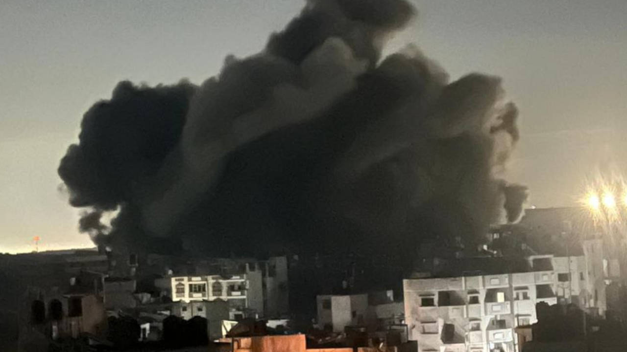 İsrail Gazze'ye yönelik bombardımanlarla ihlallerini sürdürüyor