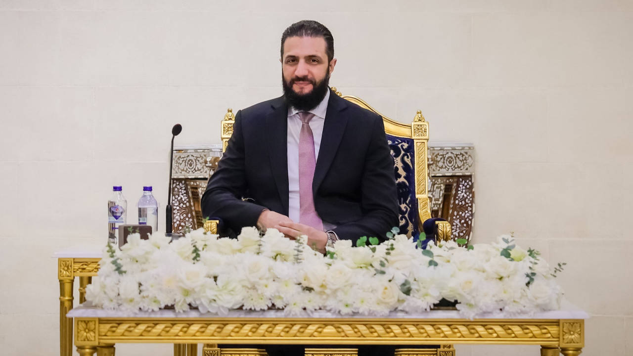 AB Komisyonu Başkanı von der Leyen, Şam'da Ahmed Şara ile bir araya geldi