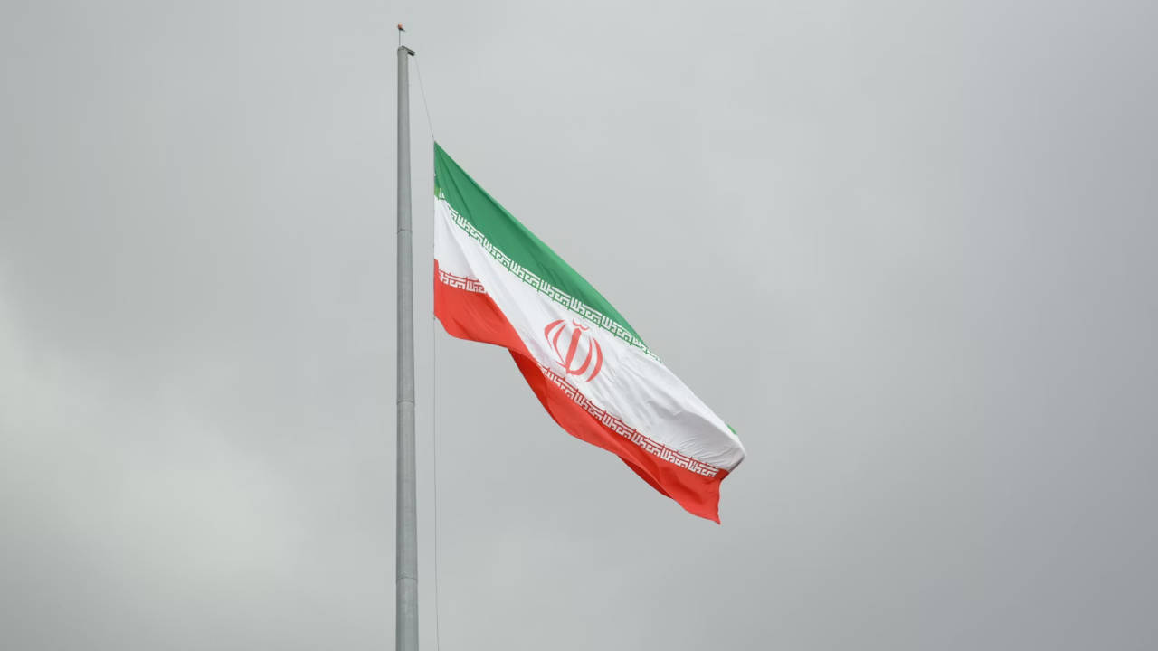 Trump, İran ile ticaret yapan ülkelere yüzde 25 ek gümrük vergisi getirileceğini açıkladı