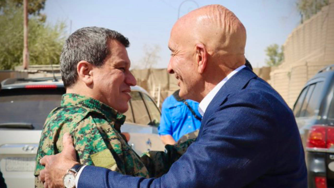 SDG lideri Mazlum Abdi, Erbil'de ABD Özel Temsilcisi Barrack ile bir araya gelecek