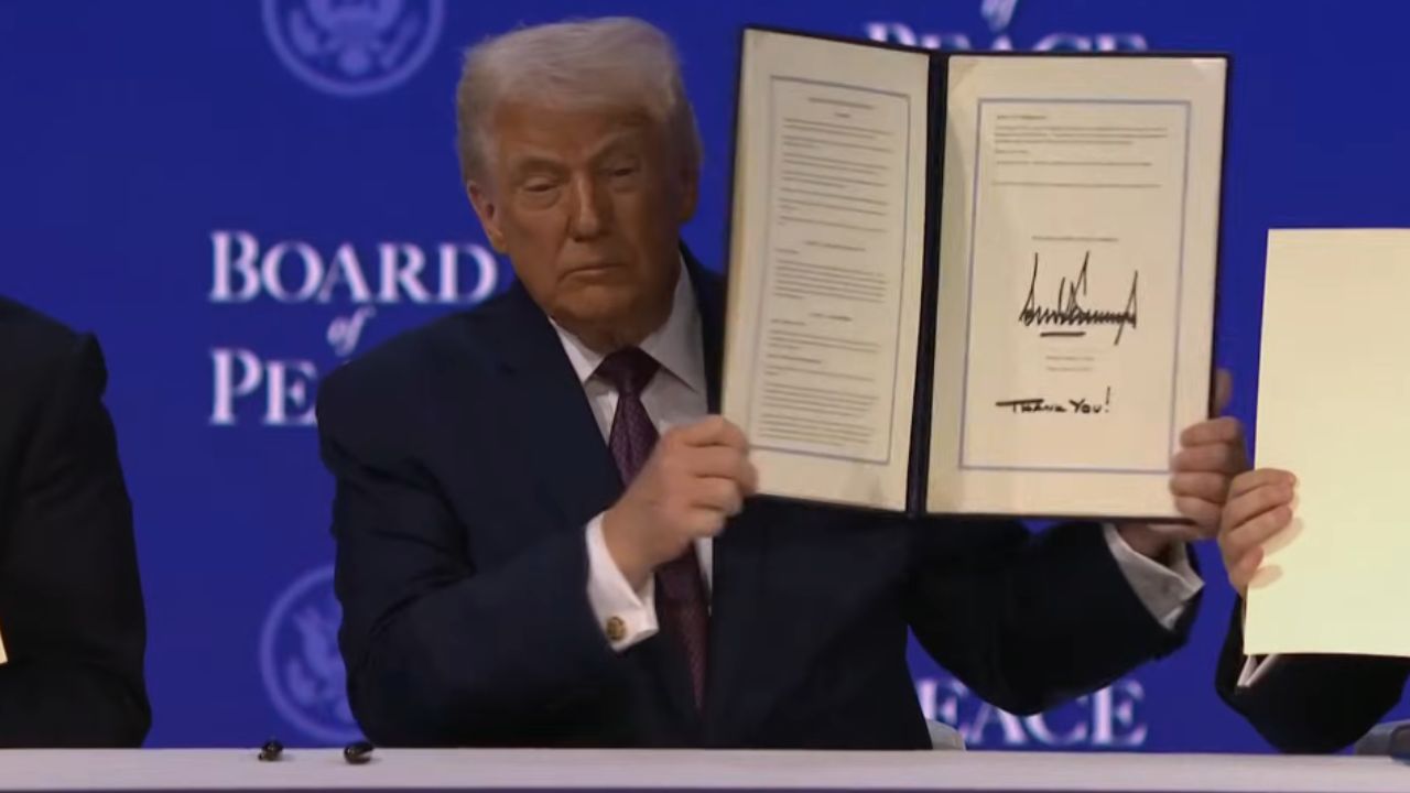 Trump 'Barış Kurulu'nu resmen hayata geçirdi