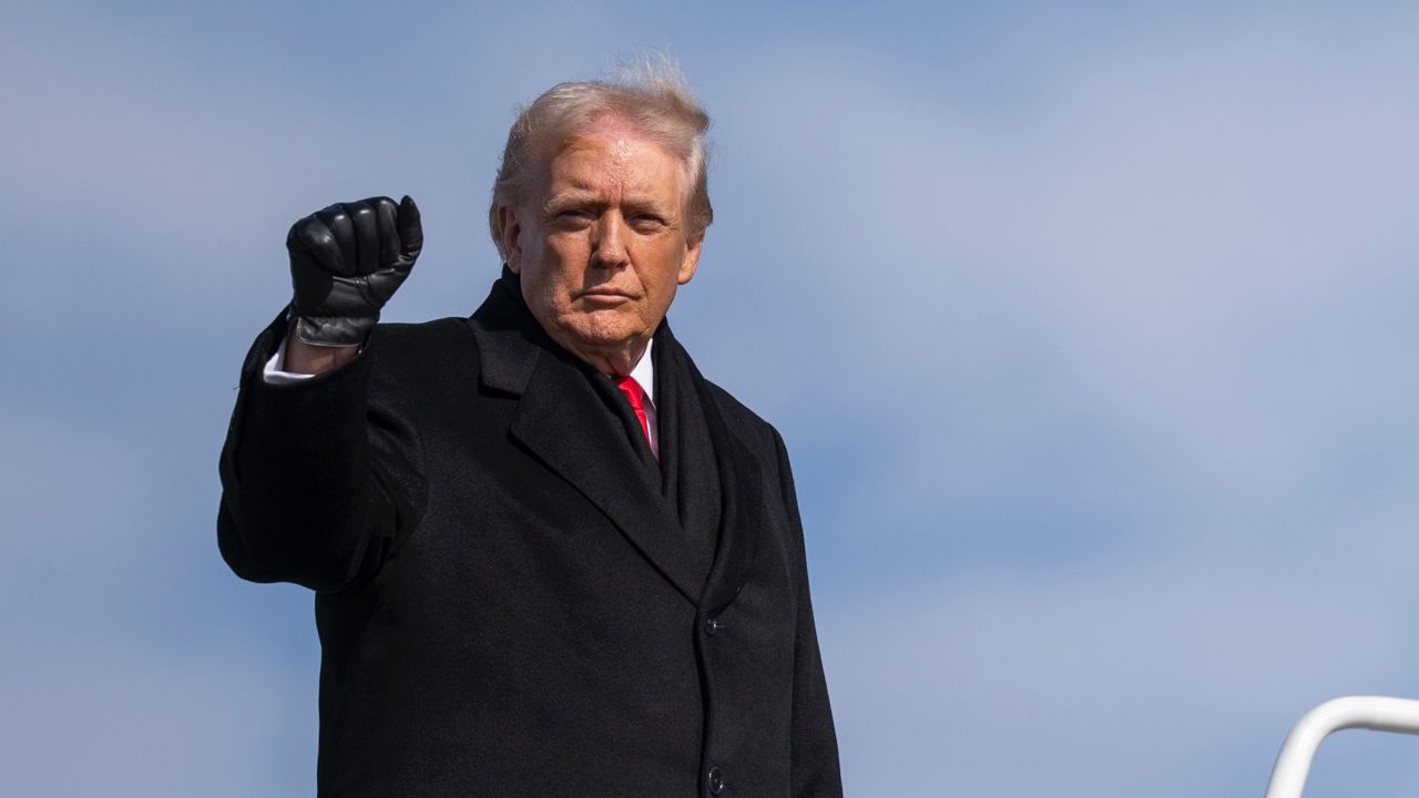 Trump: İran'a yönelik askeri harekattan kaçınmayı umuyoruz