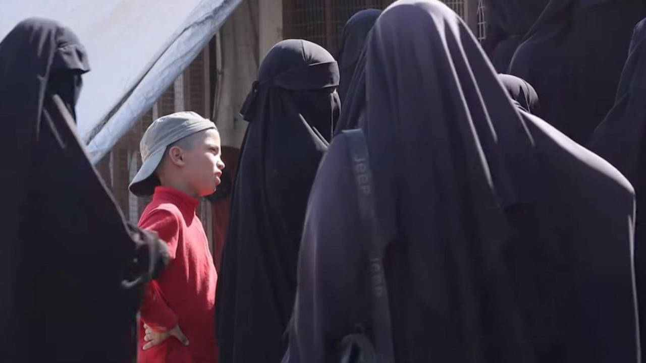 Suriye'deki El Hol kampında yabancıların tutulduğu bölümün boşaltıldığı bildirildi