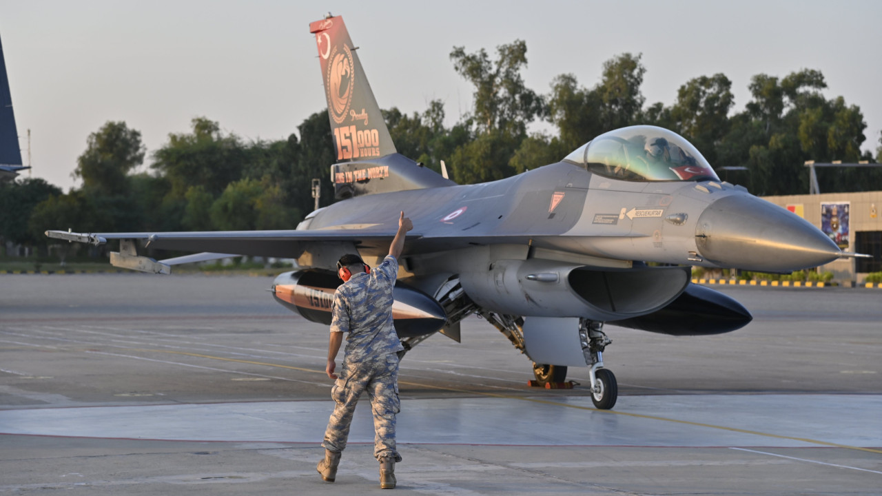 Balıkesir'de düşen F-16'nın sınırdaki bir alarm görevi için havalandığı açıklandı