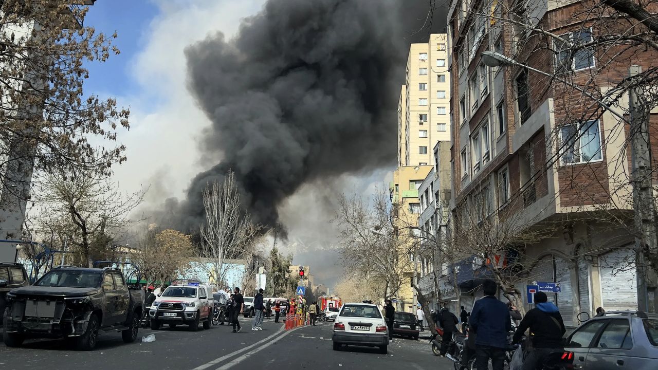 İran'daki saldırılar sebebiyle 3.2 milyon kişi yerlerinden oldu