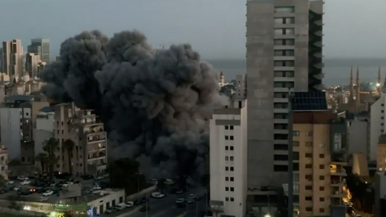 İsrail Lübnan'ın başkenti Beyrut'u şiddetli saldırılarla hedef aldı