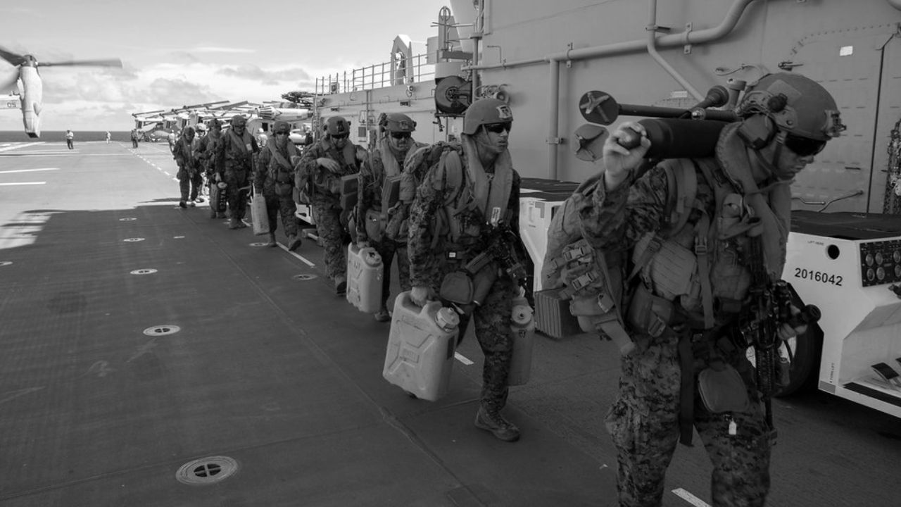 ABD İran'a karşı bölgeye binlerce asker gönderiyor