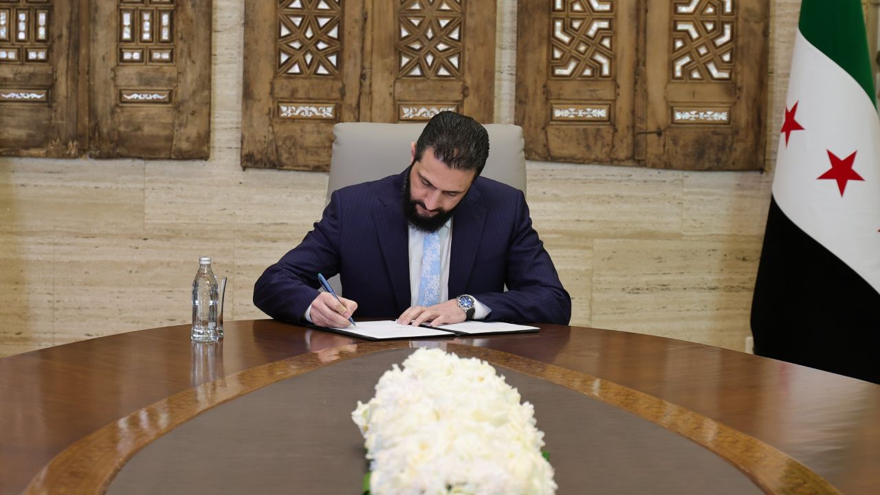 Suriye'de kamu çalışanlarının maaşlarına yüzde 50 zam yapıldı