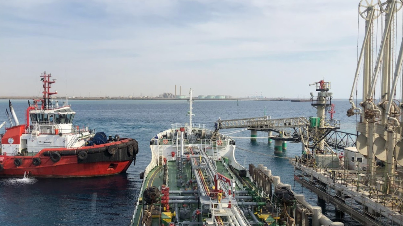 Suudi Arabistan Hürmüz Boğazı'nı baypas ederek petrol ihracatını sürdürüyor