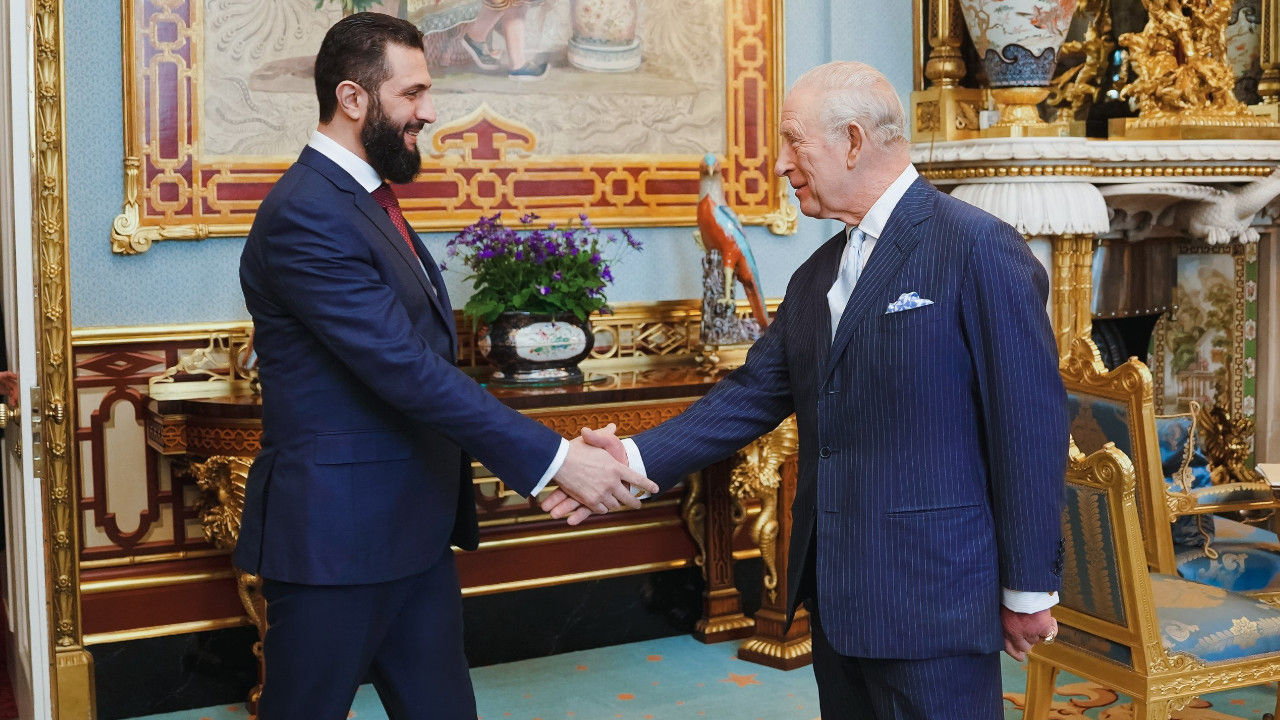 Ahmed Şara, Londra’da Kral Charles ile bir araya geldi