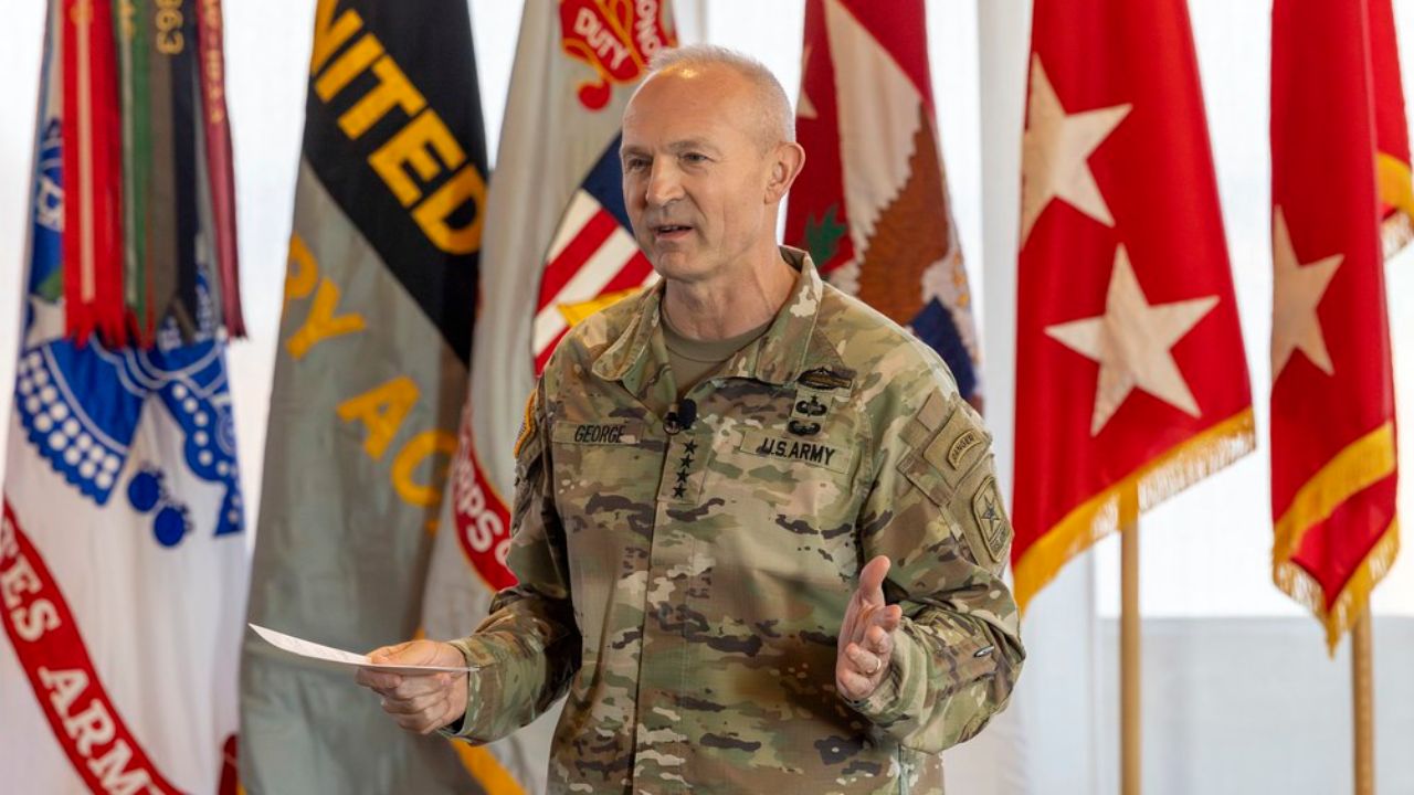 ABD ordusunda kriz: Kara Kuvvetleri komutanı görevden alındı