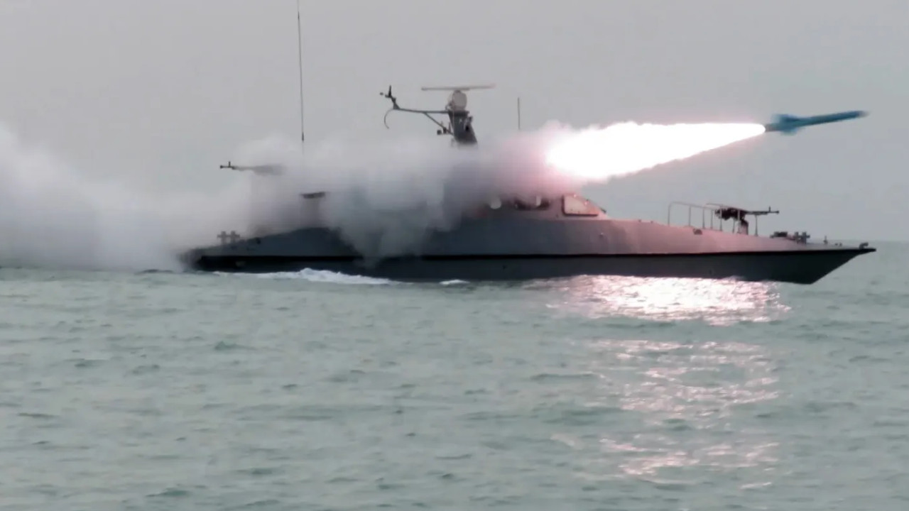 İran: Hürmüz Boğazı’nda İsrail bağlantılı bir gemiyi vurduk